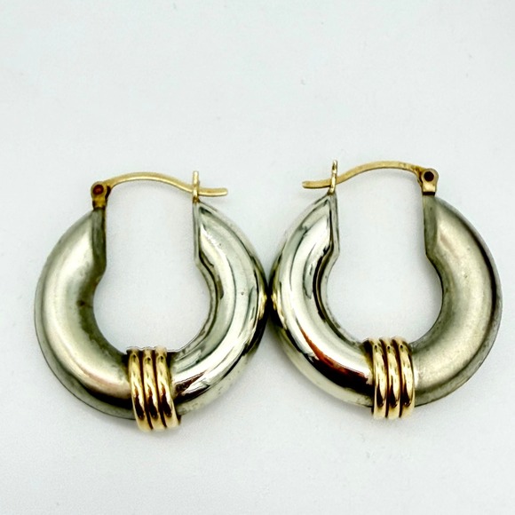 The Unbranded Brand Jewelry - Womens Hoop Earrings 1.15" 14K Two-Tone Gold Chunky Tube White/Yellow Ribbed